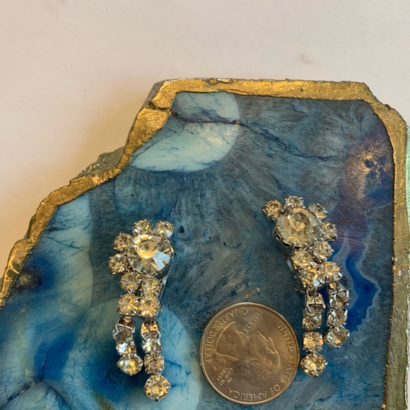 Vintage Rhinestone necklace and Earrings Set. - Picture 9 of 11
